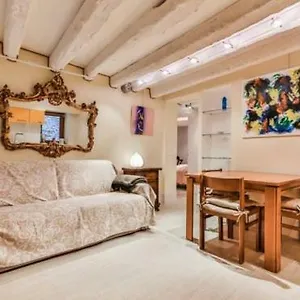 Ca' Bianca Apartment Venice